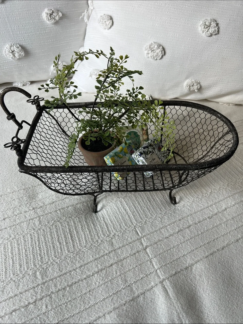 N/A item black